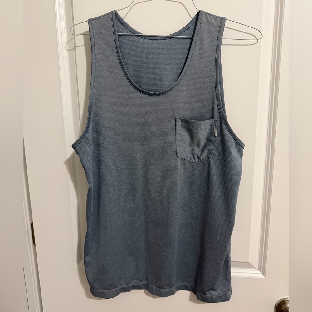 Vuori Men’s Light Blue Heather Tradewind Tank Top Size Medium